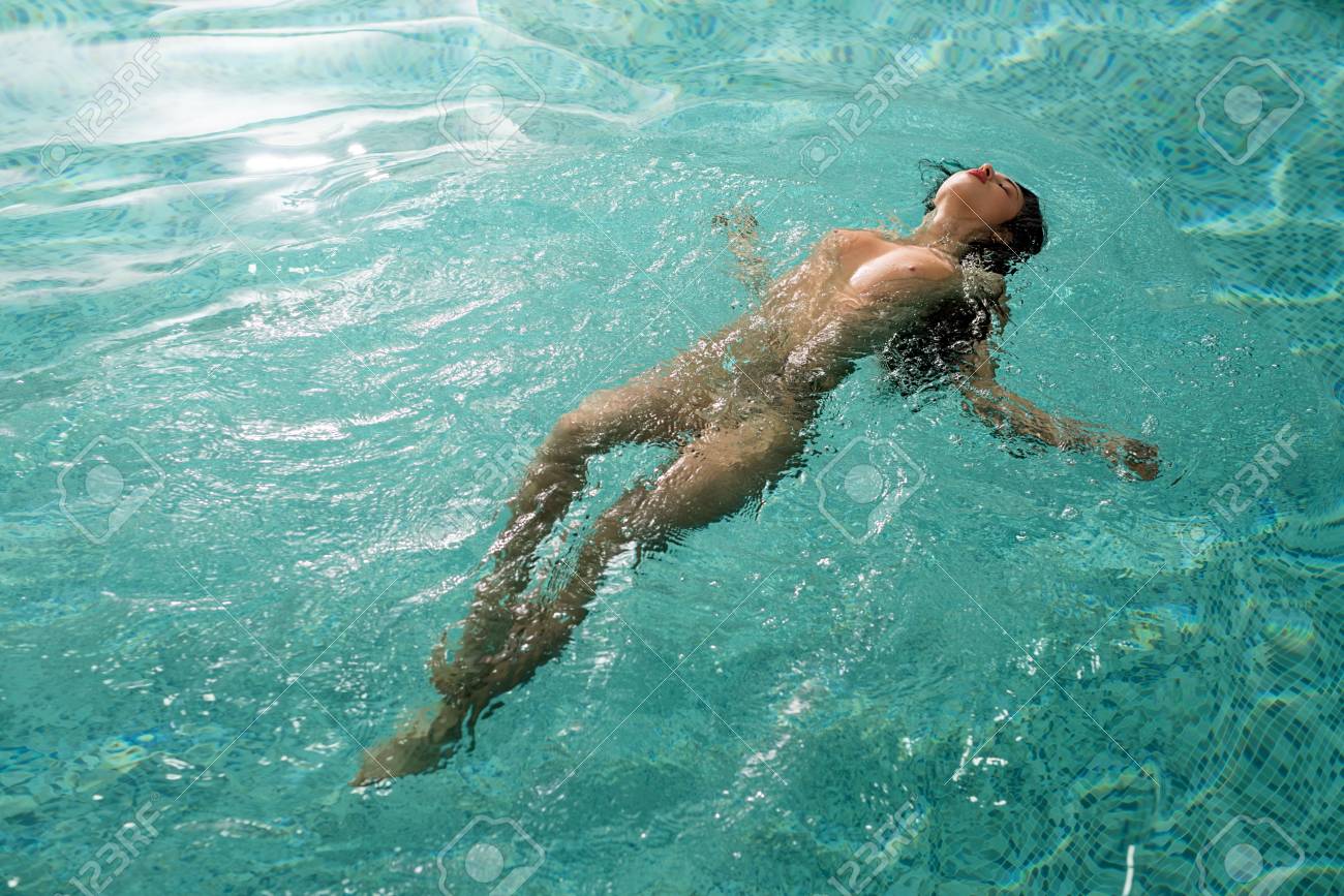 Naked Girls In A Pool