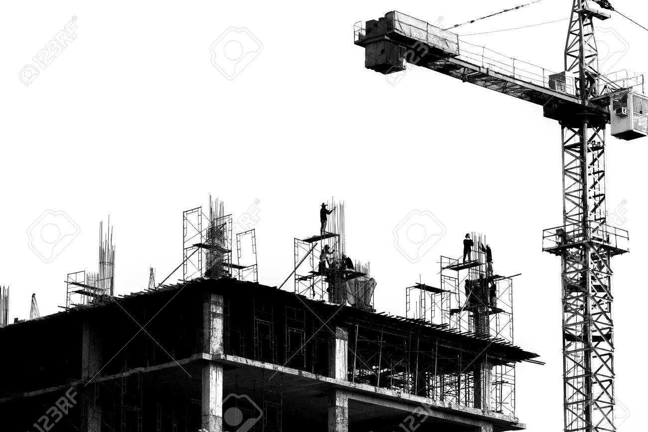 シルエット背景にクレーンで工事現場 の写真素材 画像素材 Image