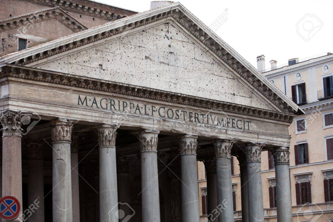 ローマ イタリア パンテオンは 古代ローマの文化 第 2 世紀に建てられた すべての神々 の神殿の有名な記念碑です の写真素材 画像素材 Image ローマ イタリア パンテオンは 古代ローマの文化 第 2 世紀に建てられた すべての神々 の神殿の有名な記念碑です の写真素材 画像素材 Image