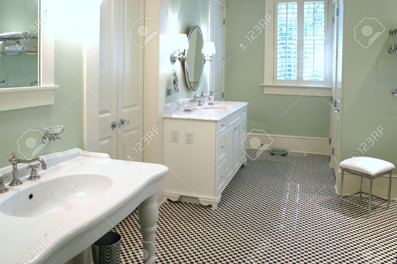 Clásico Blanco Y Negro Cuarto De Baño De Azulejos Y Baldosas Fotos ... Clásico Blanco Y Negro Cuarto De Baño De Azulejos Y Baldosas Fotos ...