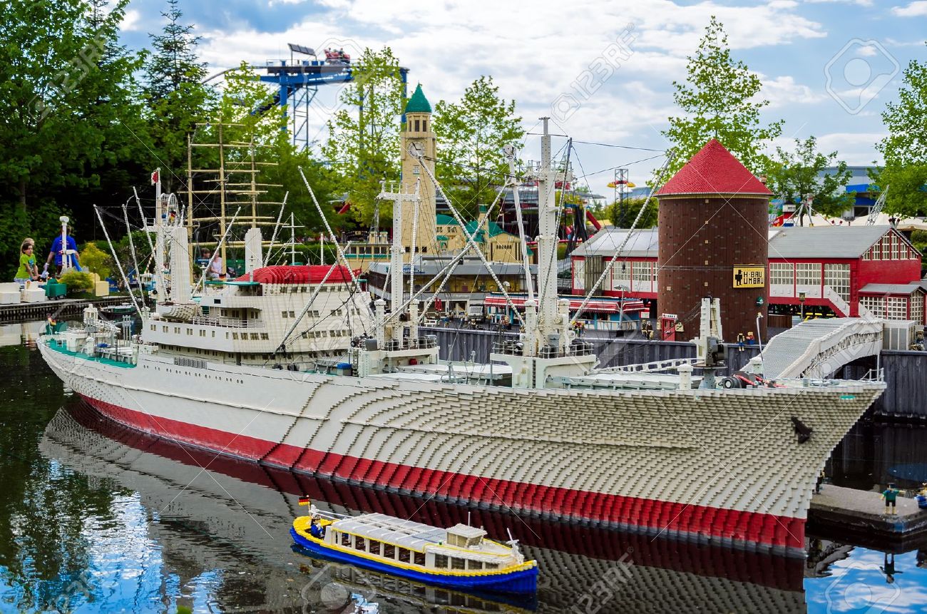 lego ship