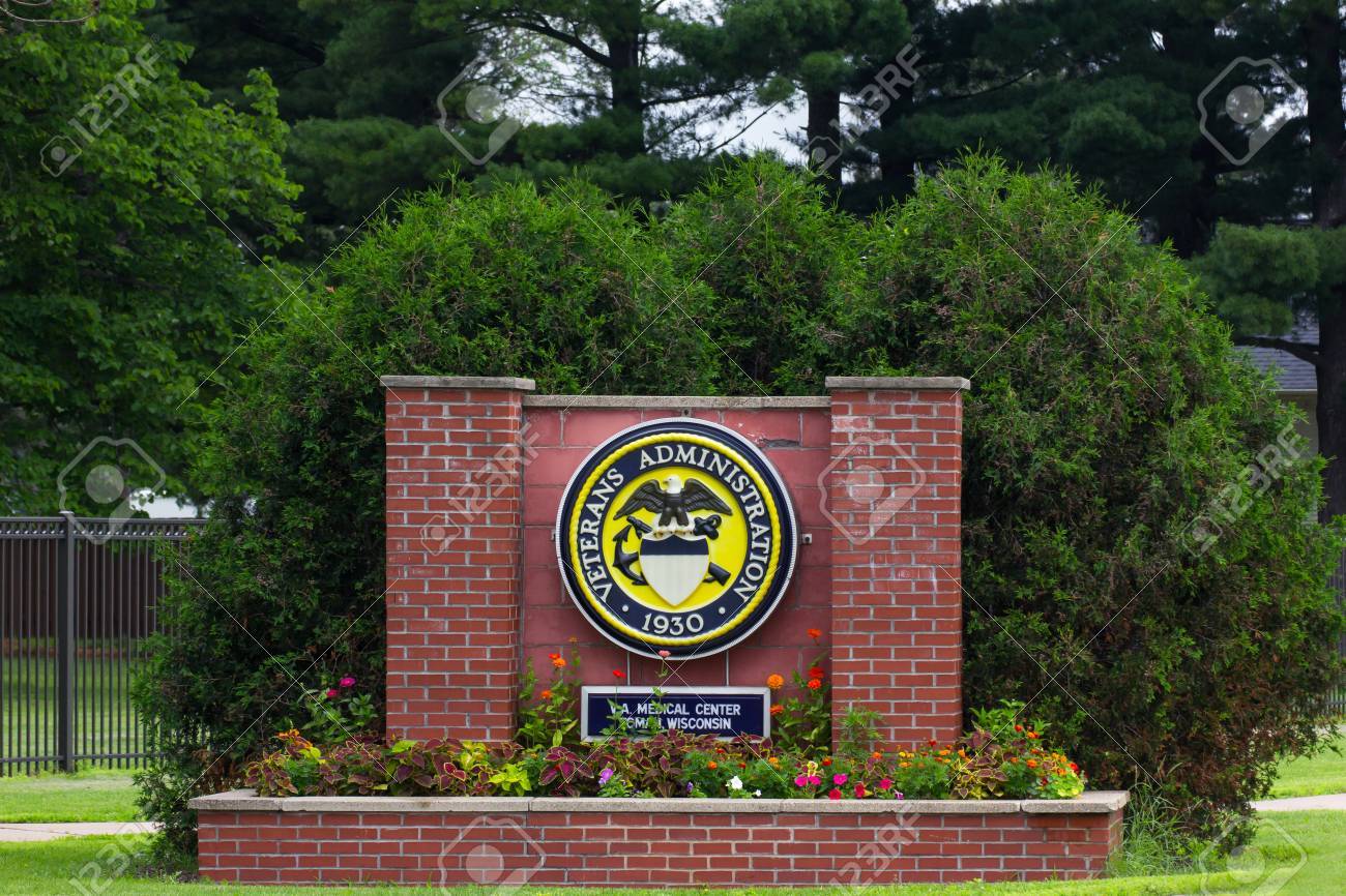 トマ 米国 ウィスコンシン 14 年 6 月 26 日 退役軍人病院のエントランス サイン 退役軍人省病院 一部アメリカ合衆国復員軍人援護局のです の写真素材 画像素材 Image トマ 米国 ウィスコンシン 14 年 6 月 26 日 退役軍人病院のエントランス サイン 退役軍人省病院 一部アメリカ合衆国復員軍人援護局のです の写真素材 画像素材 Image