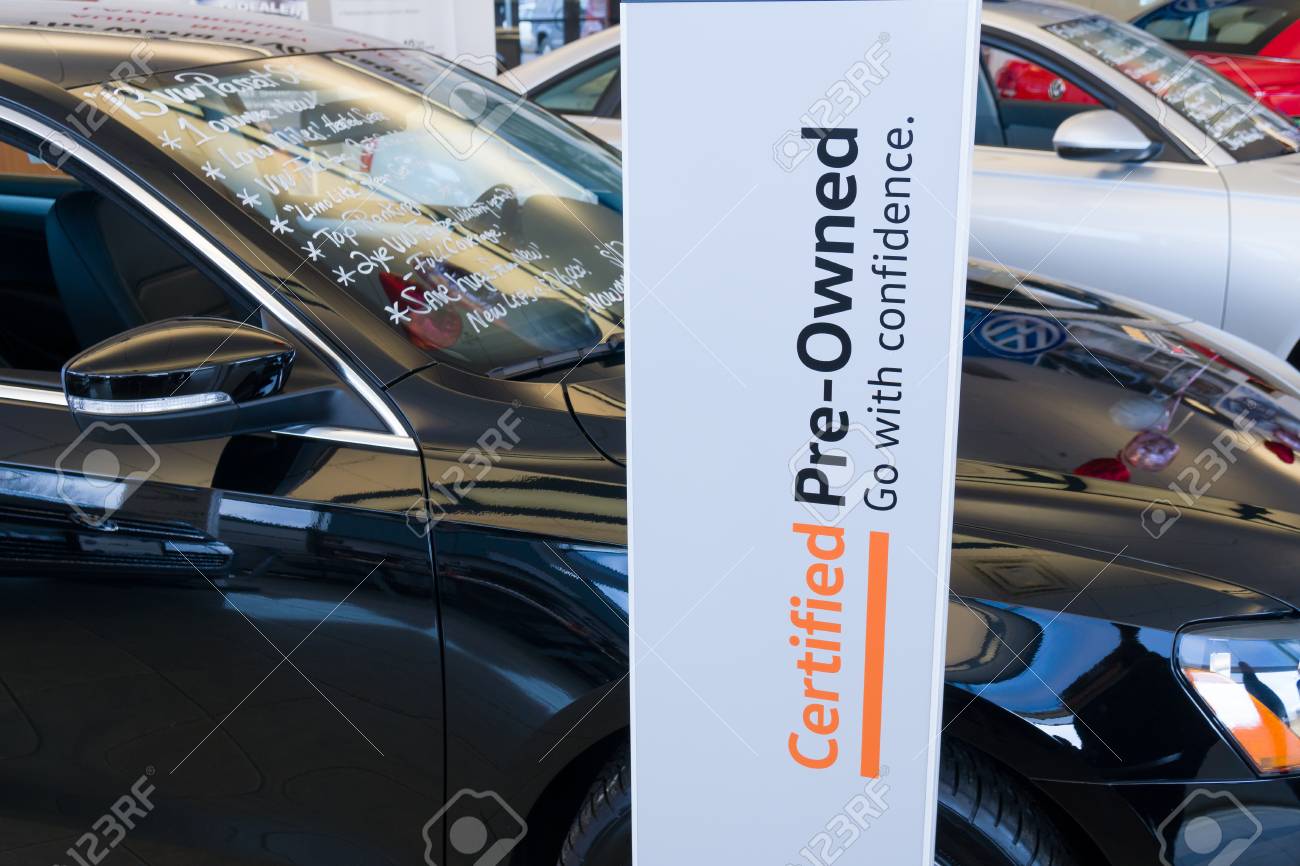 Vw Dealership Mn >> St Louis Park Mn Usa February 17 2018 Volkswagen Dealership Vw Dealership Mn >> St Louis Park Mn Usa February 17 2018 Volkswagen Dealership
