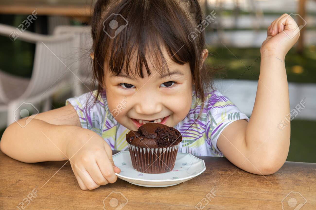 Girl Cake Delicious Girl Cake Delicious