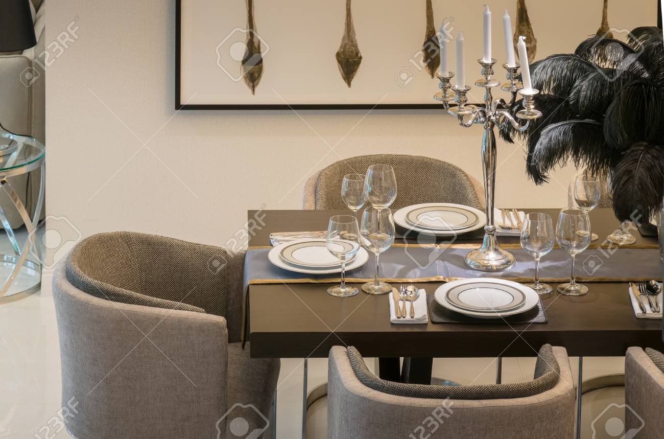 Table à Manger Confortable