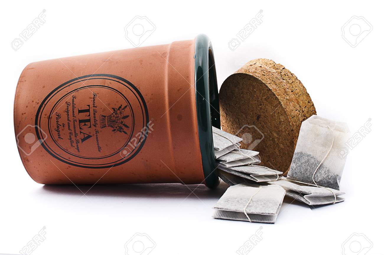 코르크 뚜껑이 달린 클레이 용기에 티백 로열티 무료 사진, 그림, 이미지 그리고 스톡포토그래피. Image 23774134