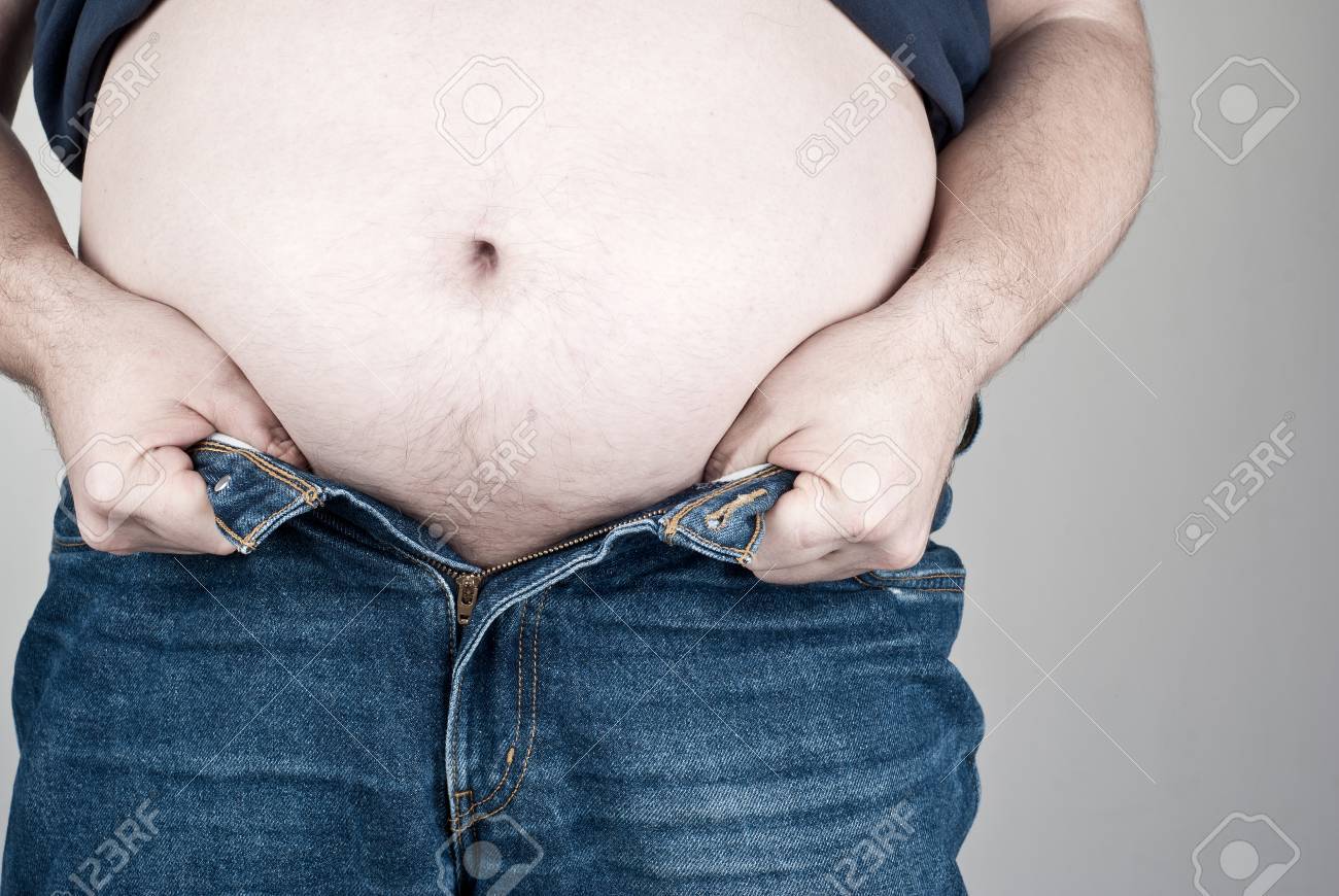Dicker Mann Mit Einem Grossen Bauch In Jeans Lizenzfreie Fotos Bilder Und Stock Fotografie Image 35394672