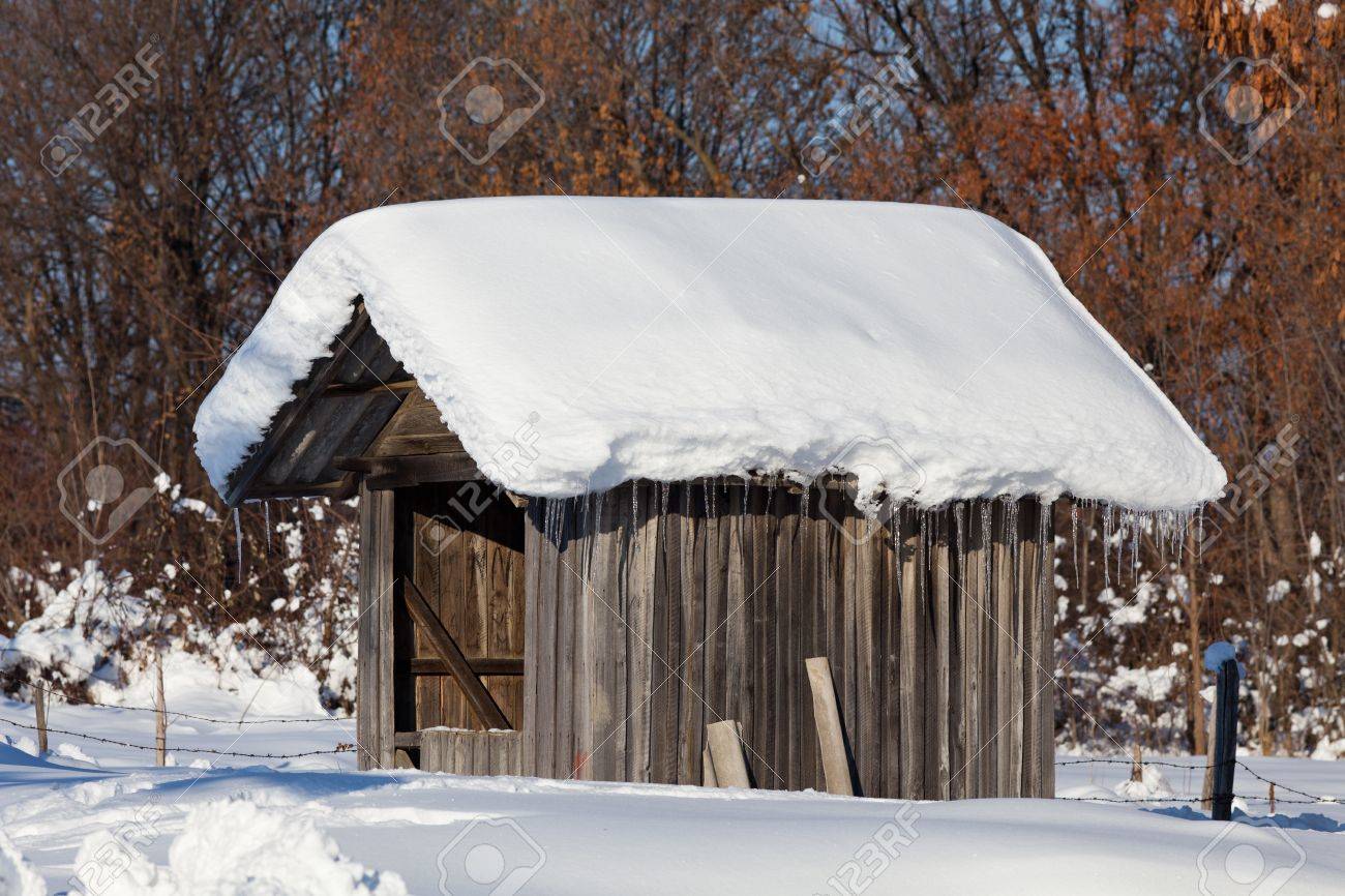 雪の降った日の廃屋 Life with Snow Yukioroshi雪おろし - YouTube