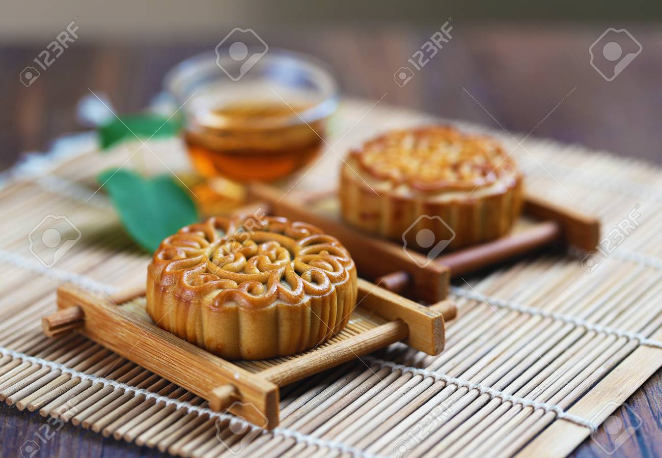 Mid Autumn Festival moon cake - 61192506 Mid Autumn Festival moon cake - 61192506