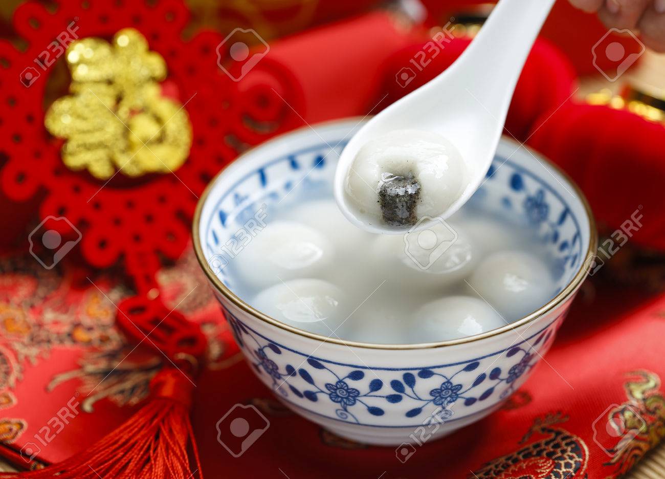 sweet rice dumplings in blue and white porcelain bowl,Chinese Lantern Festival - 69827089 sweet rice dumplings in blue and white porcelain bowl,Chinese Lantern Festival - 69827089