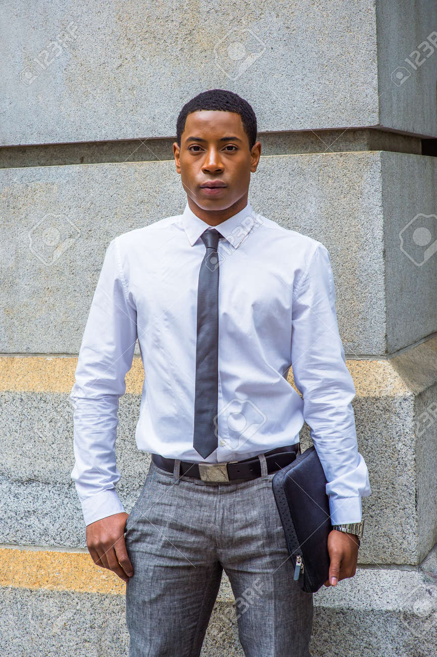 Traje Gris Camisa Blanca Corbata Azul Oscuro Combinaciones Trajes