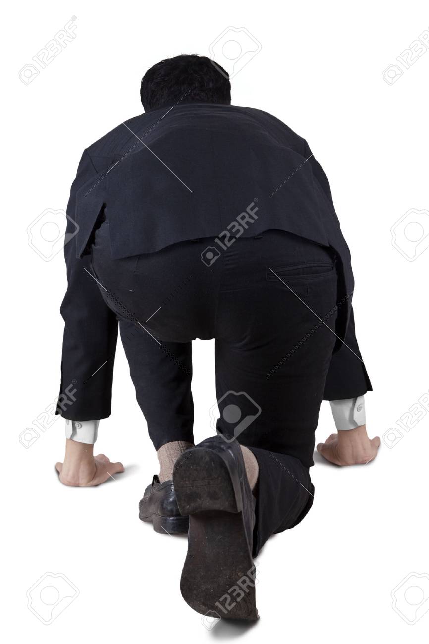 フォーマルなスーツを着ている男性起業家の背面し スタジオでは 白い背景で隔離を実行する準備ができてください の写真素材 画像素材 Image