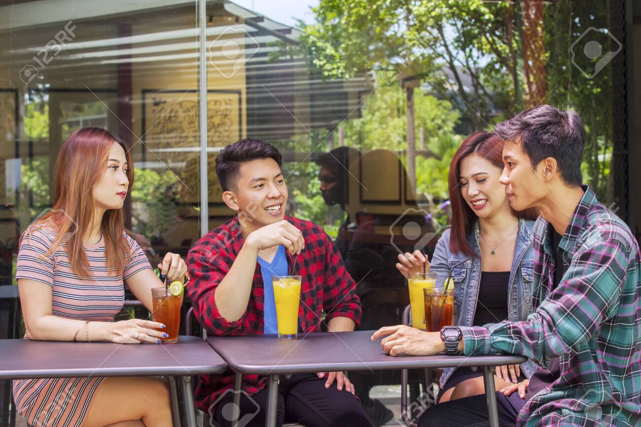 College Students Drinking College Students Drinking