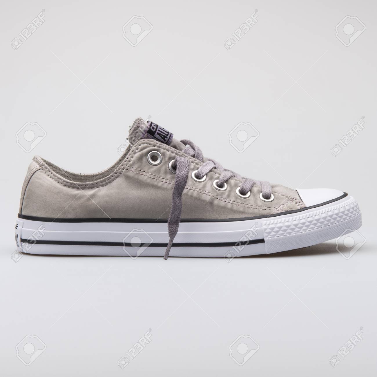 chuck 7 grey