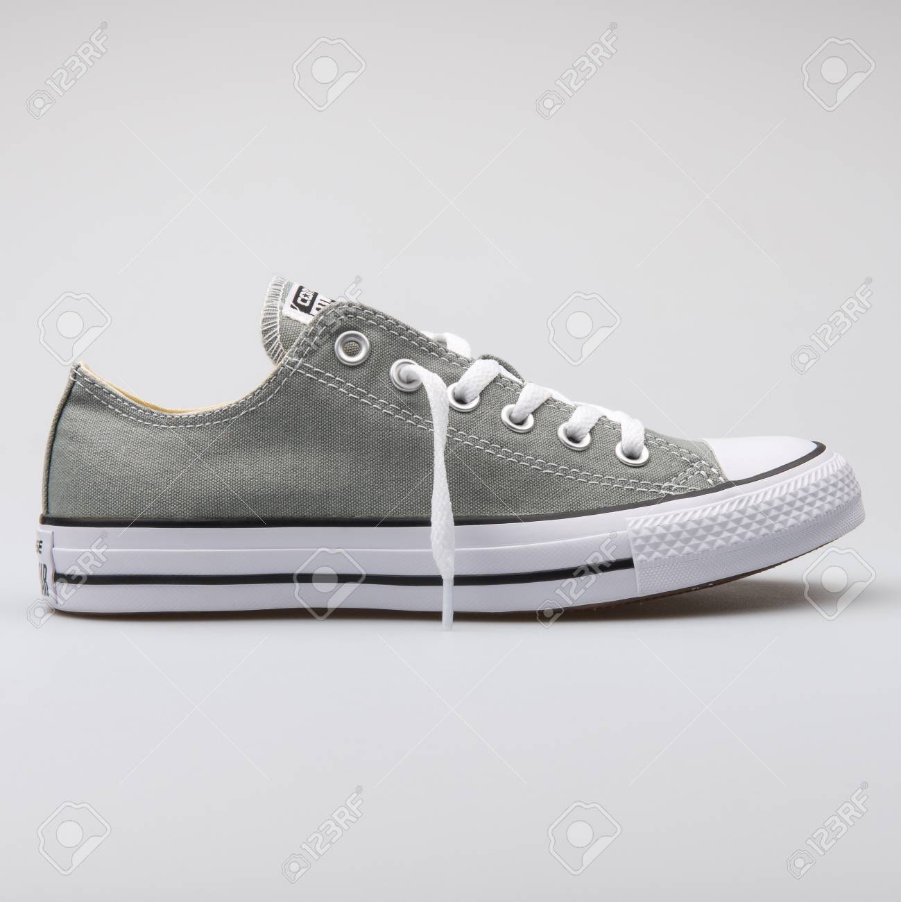 camo green converse