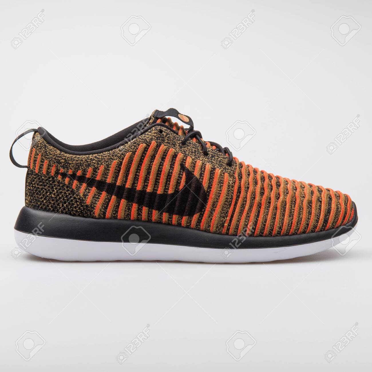 nike roshe two flyknit nike roshe two flyknit