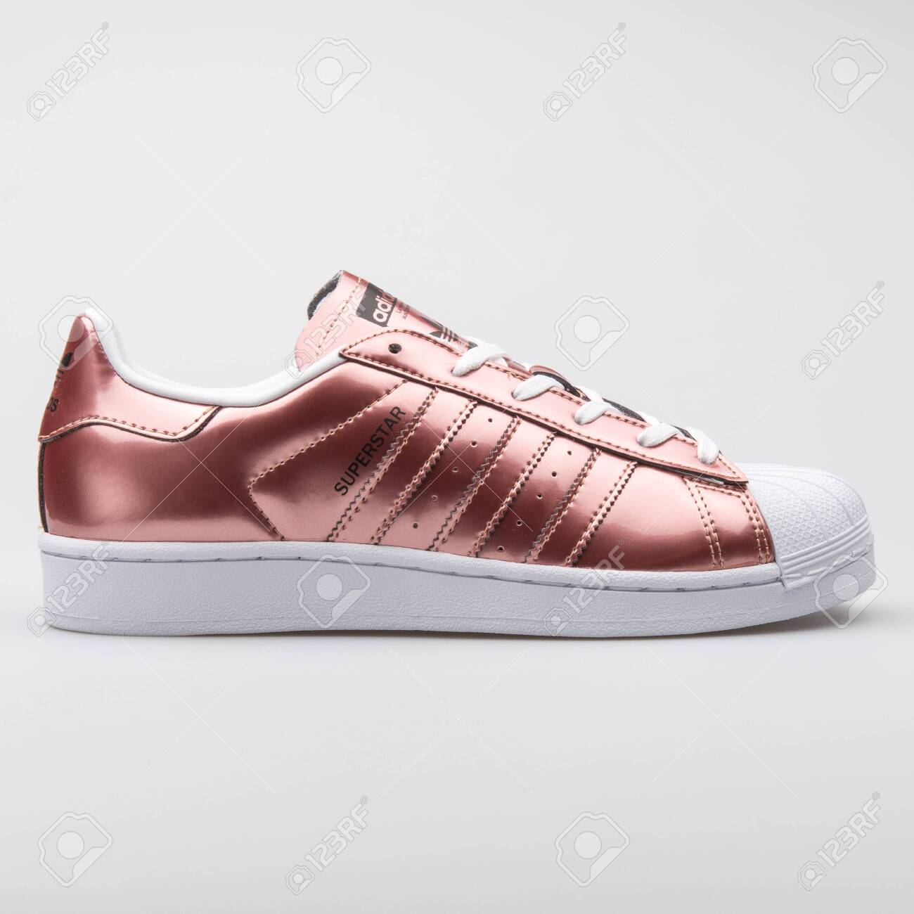 adidas superstar metallic 