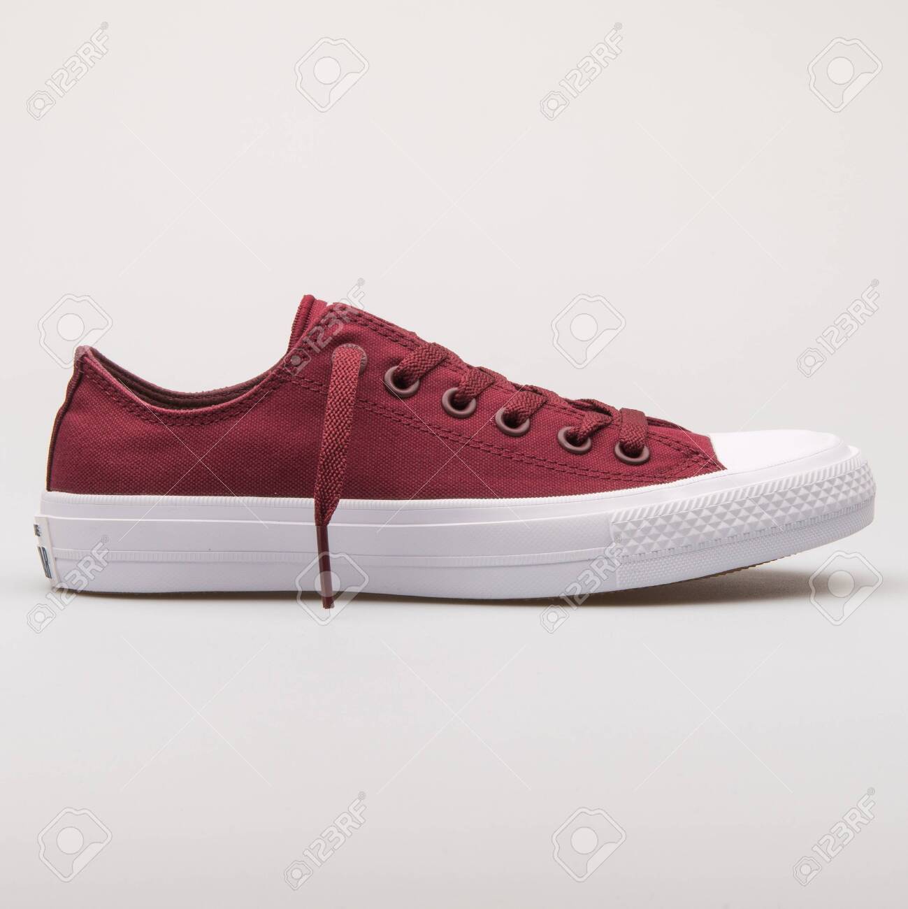 converse chuck taylor all star bordeaux 2converse chuck taylor all star bordeaux