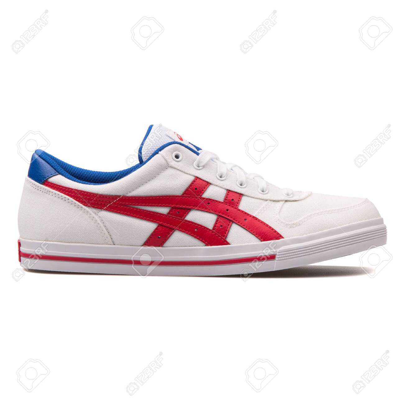 asics aaron asics aaron
