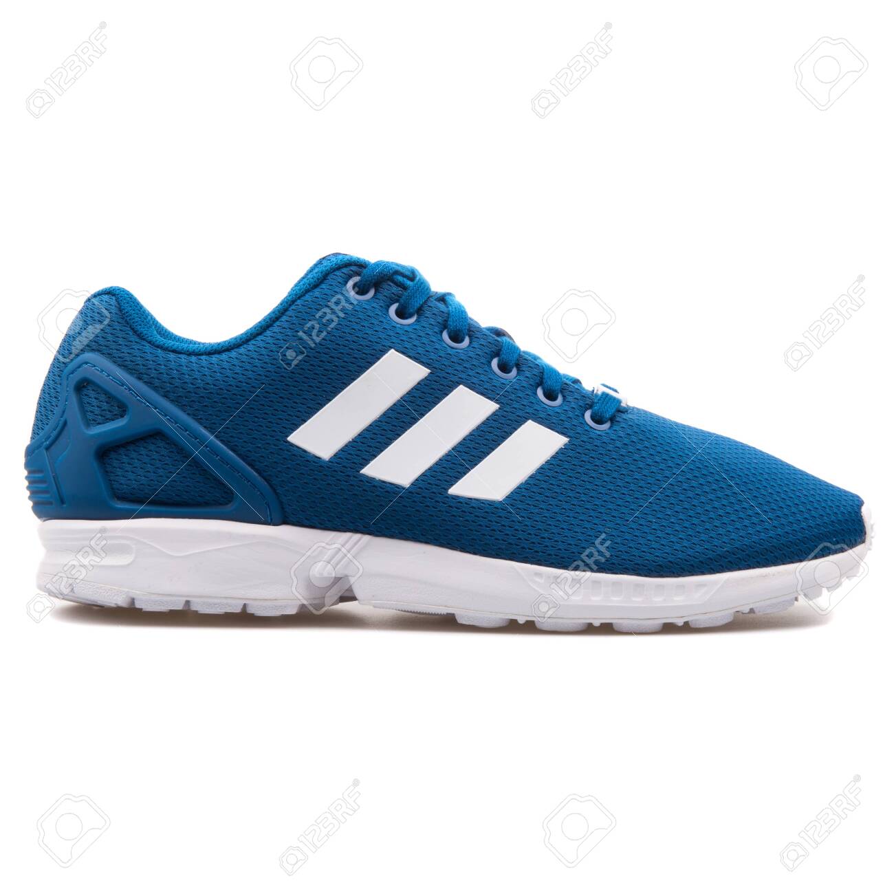 zx flux blue and white