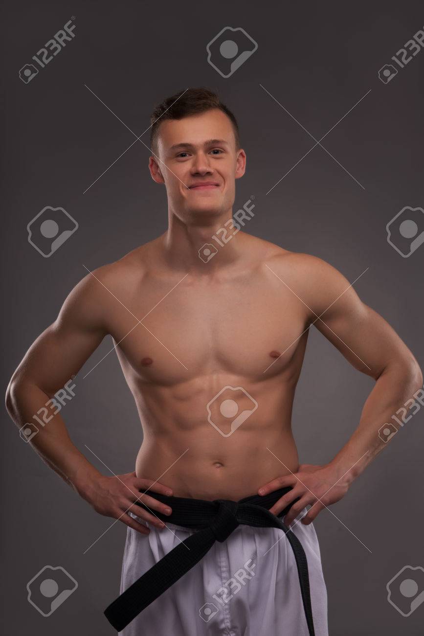 Amateur Permanent Torse Nu Blond