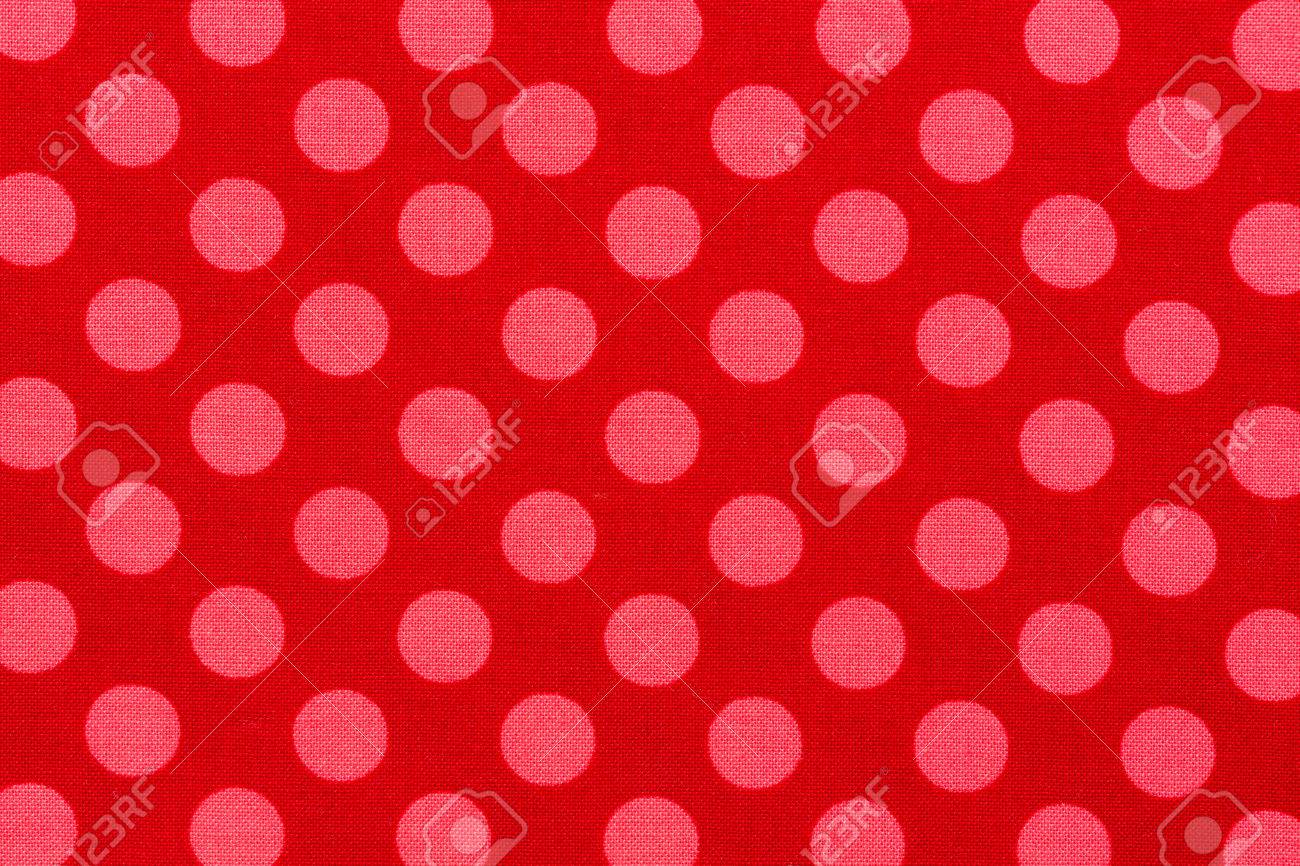 ピンクのドット背景が赤布のクローズ アップ 高品質 の写真素材 画像素材 Image