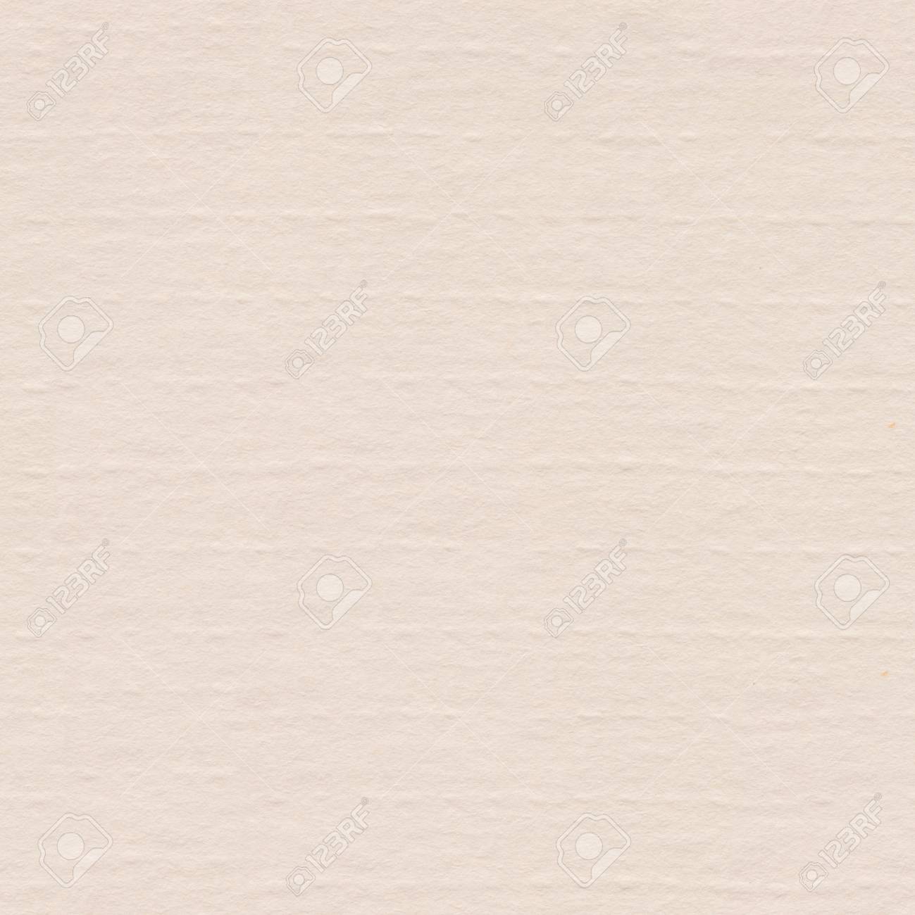 新聞光ベージュ テクスチャ白紙古いパターンの壁カーペット シームレスな正方形の背景 タイルの準備ができて 非常に高解像度で高品質のテクスチャです の写真素材 画像素材 Image