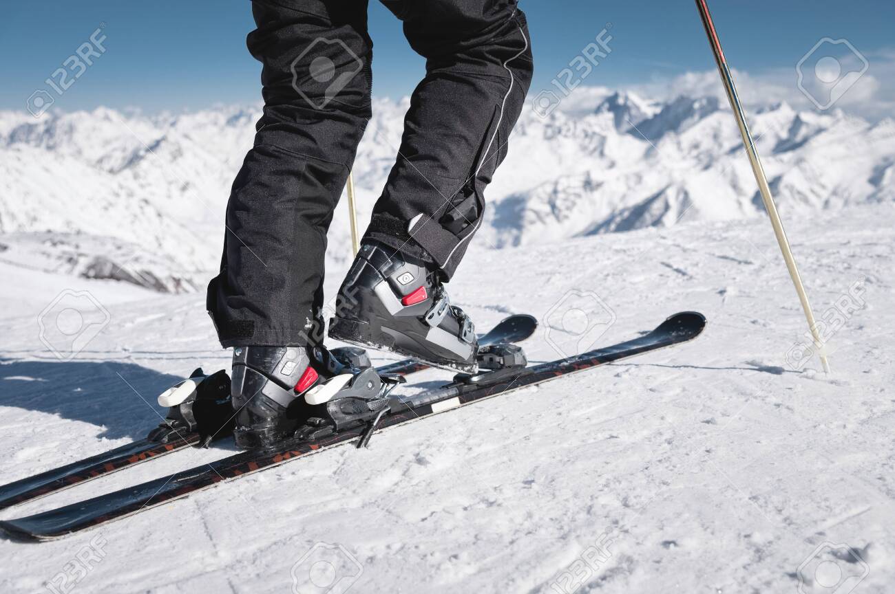 ski boot skis
