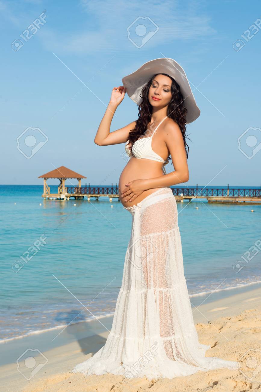 Belle Femme Enceinte Sur Une Plage De Sable République Dominicaine La Mer Des Caraïbes