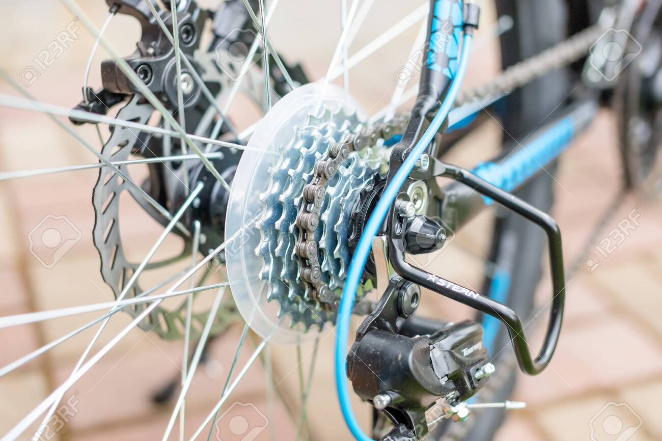 hydraulic derailleur