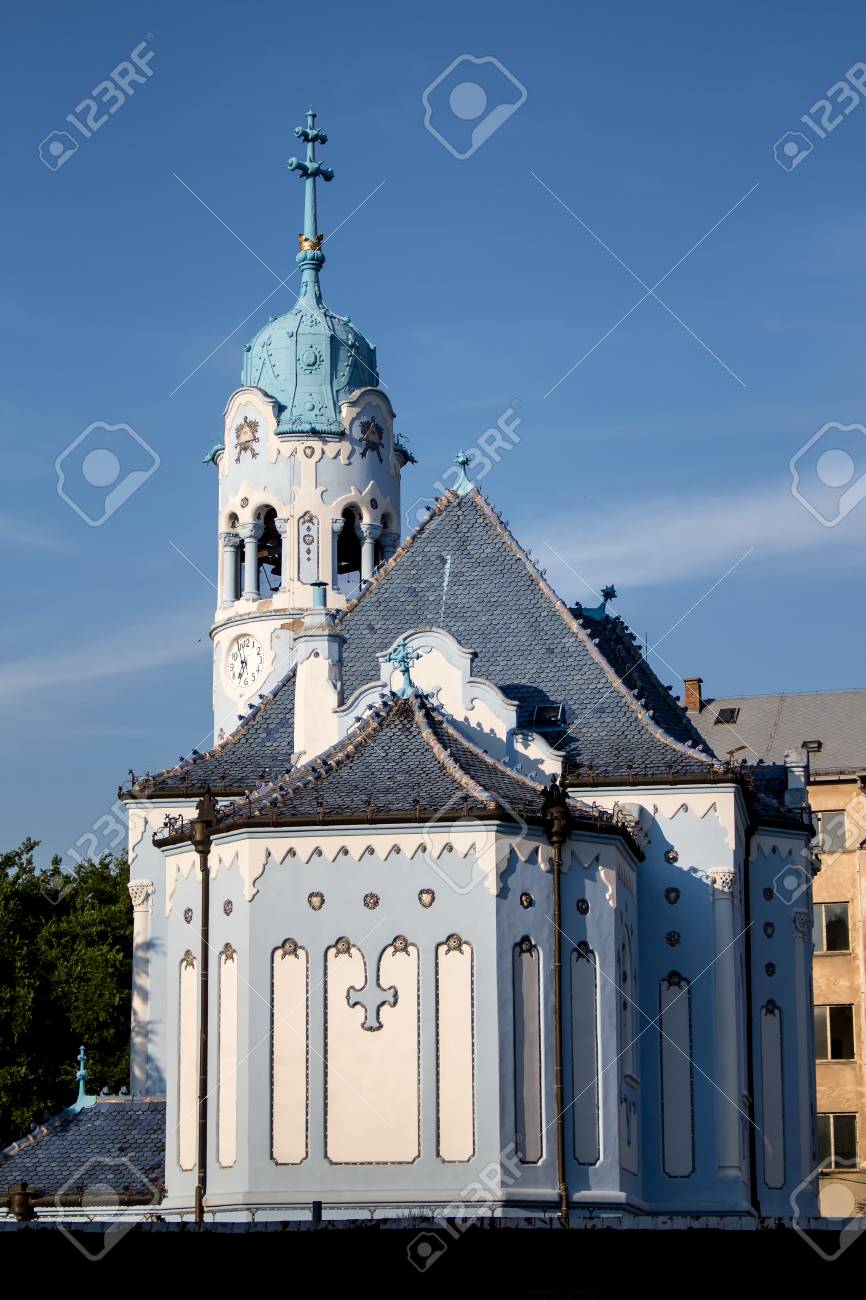 アールデコ様式 ブラチスラヴァ スロバキアの青の教会 の写真素材 画像素材 Image 42390188