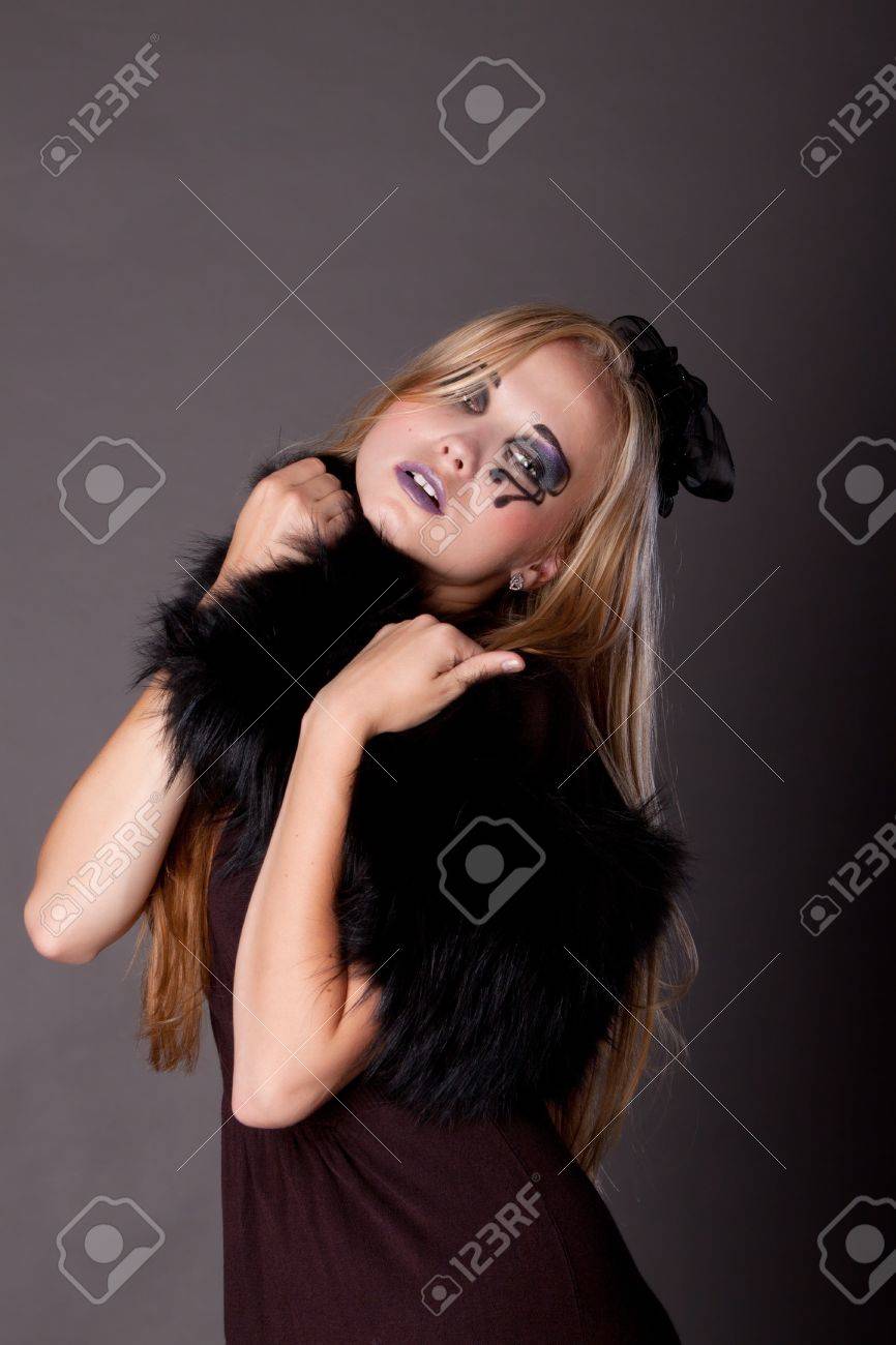 cherche jeune fille pour photo