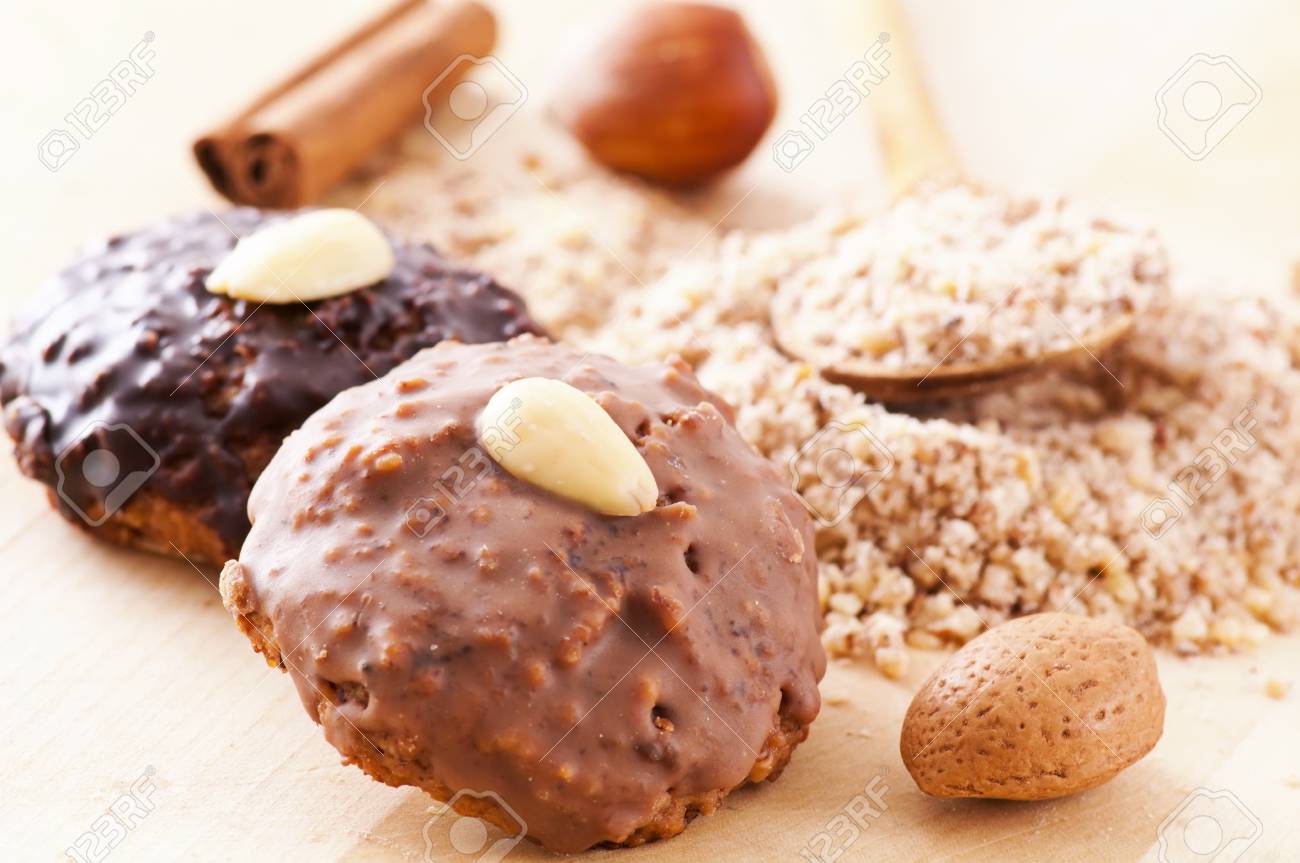 Biscotti Di Natale Lebkuchen.Immagini Stock Lebkuchen Biscotti Di Natale Image 12958537