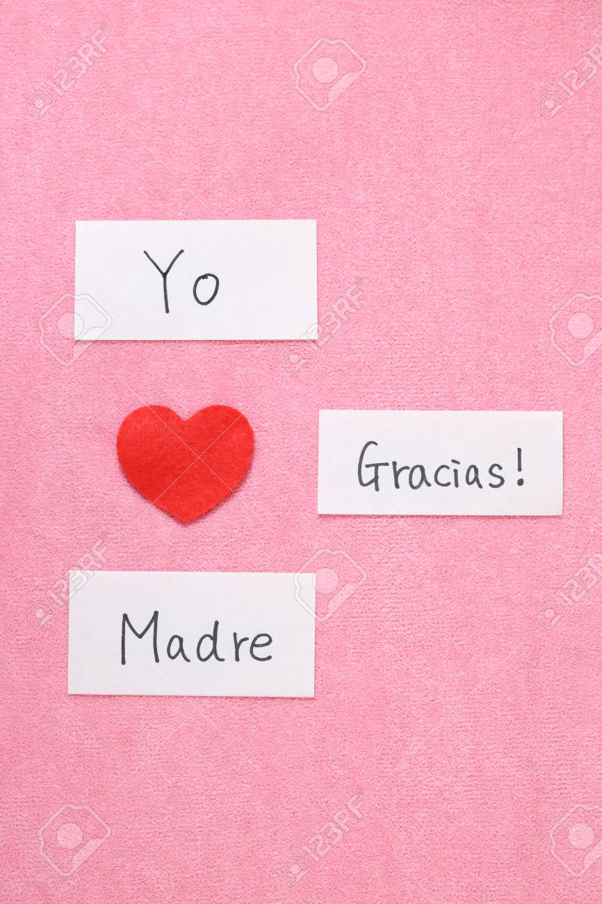 私はスペイン語で愛ママ概念 赤いハートと手書きの手紙が私にスペイン語で愛のお母さんありがとう概念をスペル チェックします の写真素材 画像素材 Image 私はスペイン語で愛ママ概念 赤いハートと手書きの手紙が私にスペイン語で愛のお母さんありがとう概念をスペル チェックします の写真素材 画像素材 Image