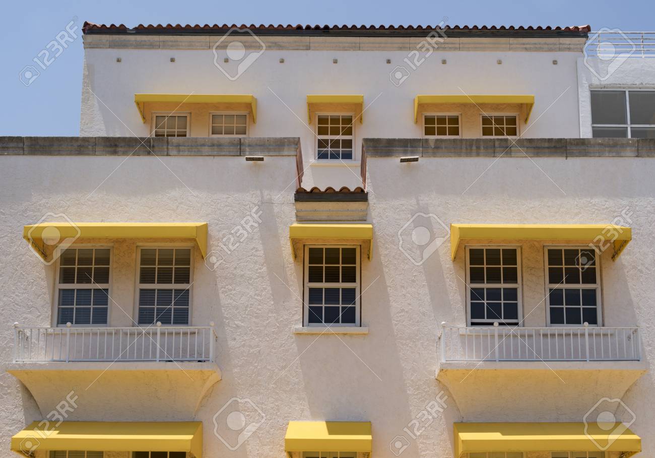 pastel colored art deco building in the architectural district