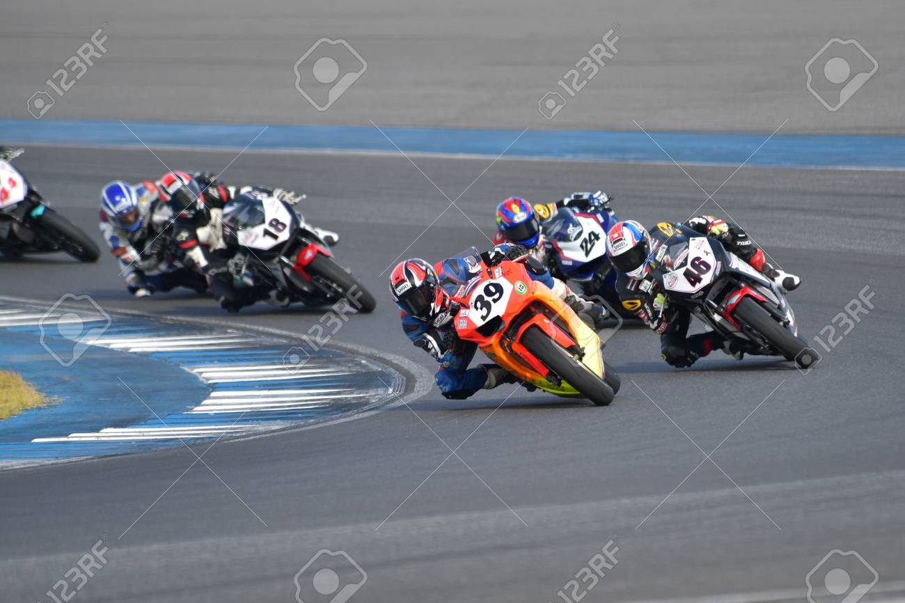 BURIRAM - DECEMBER 4 : Peerapong Boonlert of Thailand No.39 with Yamaha motorcycle of Asia Production 250cc. in Asia Road Racing Championship 2016 Round 6 at Chang International Racing Circuit on December 4, 2016, Buriram, Thailand. - 68009971 BURIRAM - DECEMBER 4 : Peerapong Boonlert of Thailand No.39 with Yamaha motorcycle of Asia Production 250cc. in Asia Road Racing Championship 2016 Round 6 at Chang International Racing Circuit on December 4, 2016, Buriram, Thailand. - 68009971