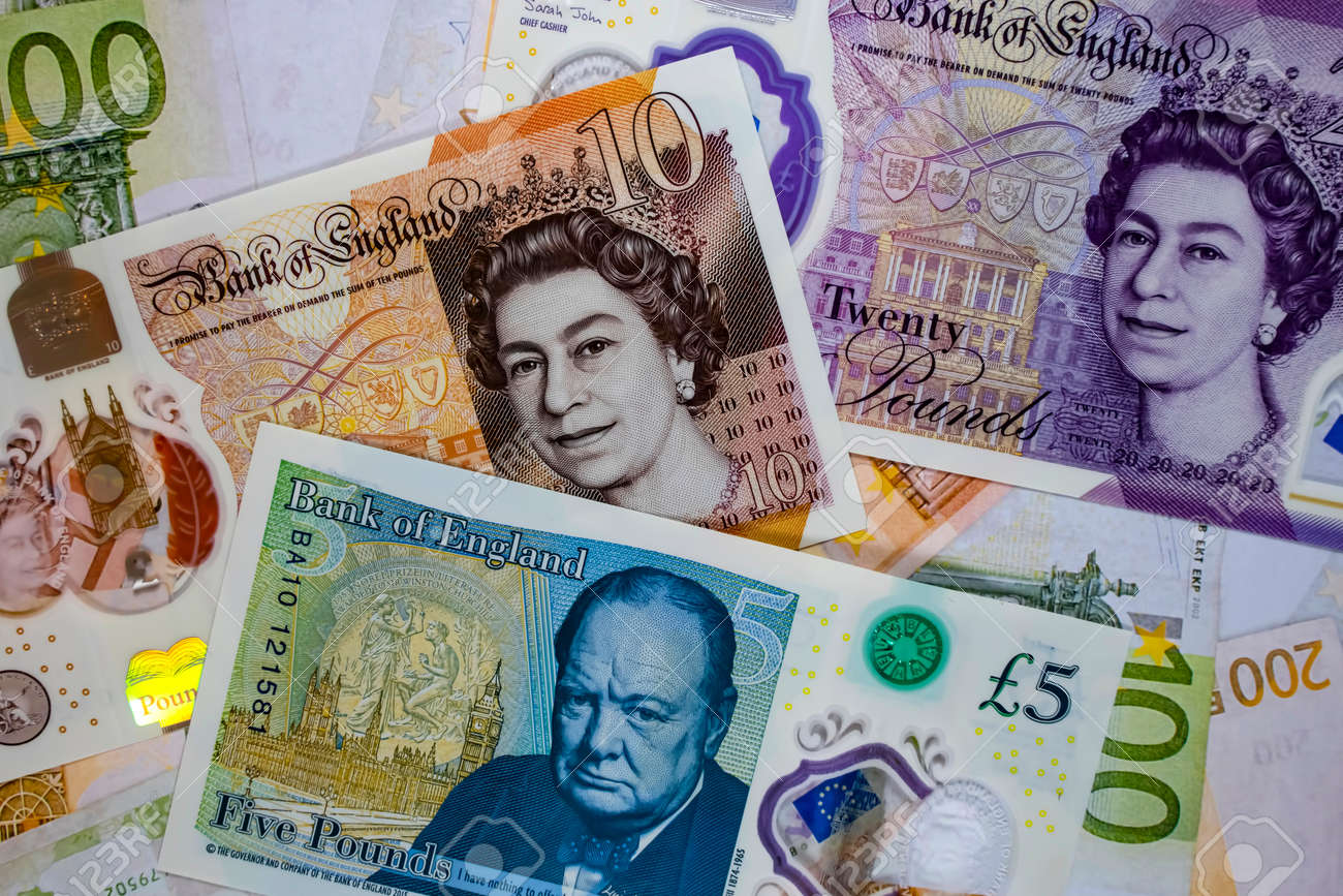 영국의 화폐인 파운드화 로열티 무료 사진, 그림, 이미지 그리고 스톡포토그래피. Image 166675804