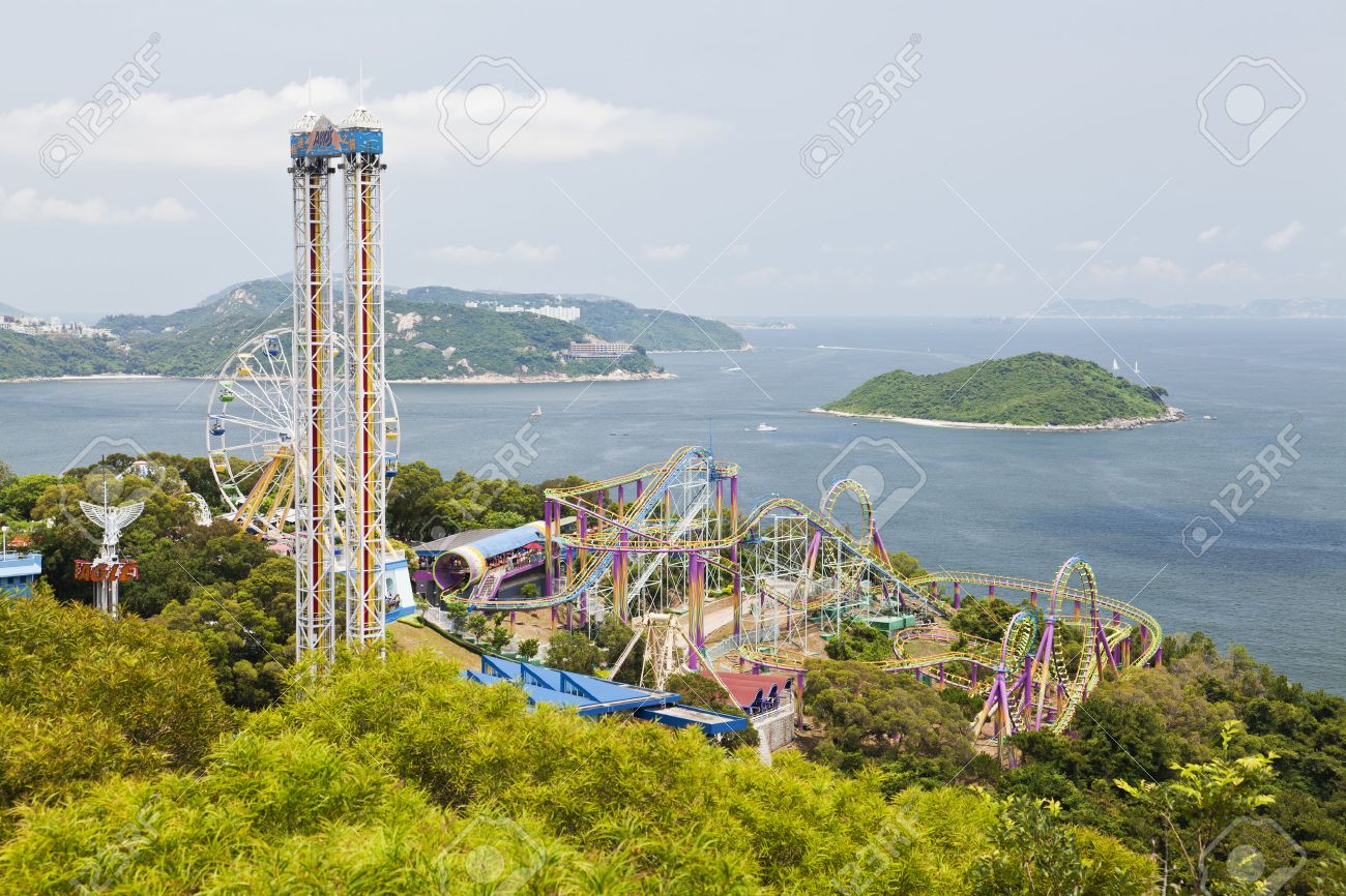 Hong Kong, China - July 9, 2011: Rides in the Ocean Park Hong Kong. It is one of the most popular travel destinations in Hong Kong, especially among tourists from the mainland. - 42179366 Hong Kong, China - July 9, 2011: Rides in the Ocean Park Hong Kong. It is one of the most popular travel destinations in Hong Kong, especially among tourists from the mainland. - 42179366