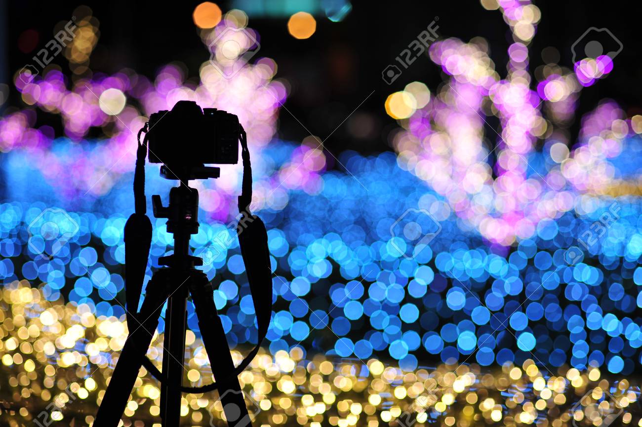 blur focus of light on black background from lamp in night on