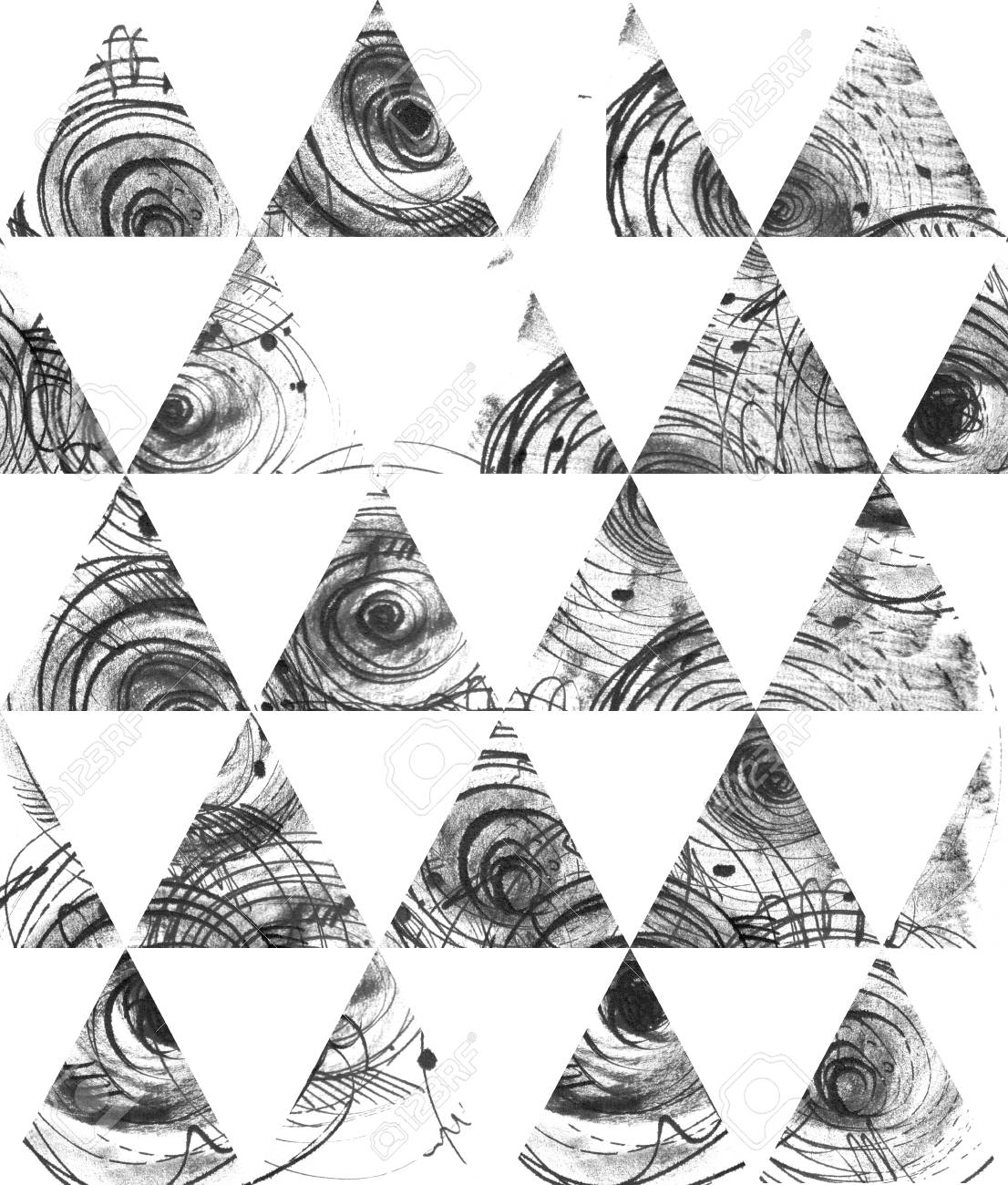 シームレスな黒と白の背景 手描きインク三角形に基づいて フリーハンド スタイルで 簡潔な織り目加工の水彩紙 プレゼンテーションやデザインの美しいイラストに 不完全なハンドメイド の写真素材 画像素材 Image 5561