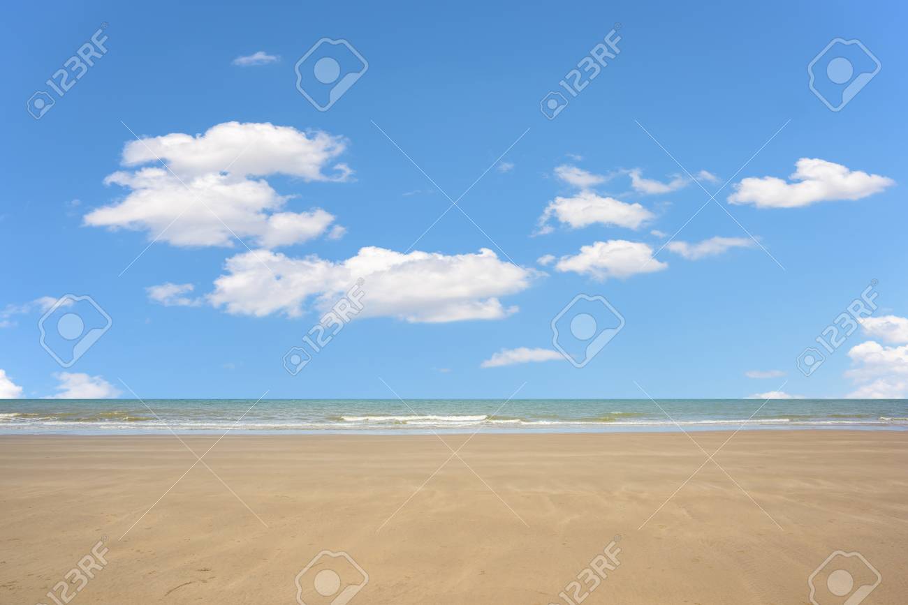 青空と海とビーチ の写真素材 画像素材 Image 青空と海とビーチ の写真素材 画像素材 Image