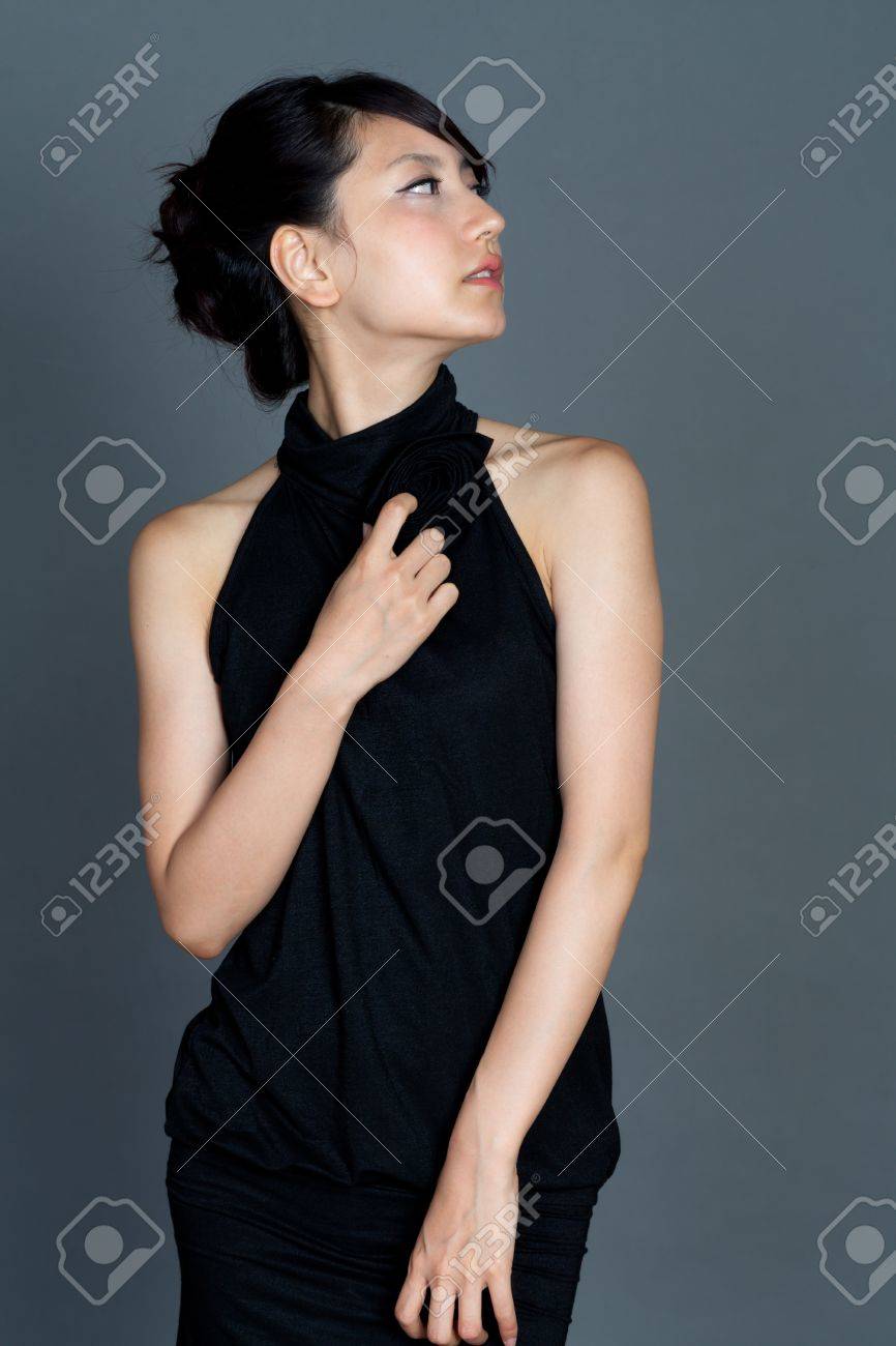 美しいエレガントな女性アジアの肖像画 の写真素材 画像素材 Image 美しいエレガントな女性アジアの肖像画 の写真素材 画像素材 Image