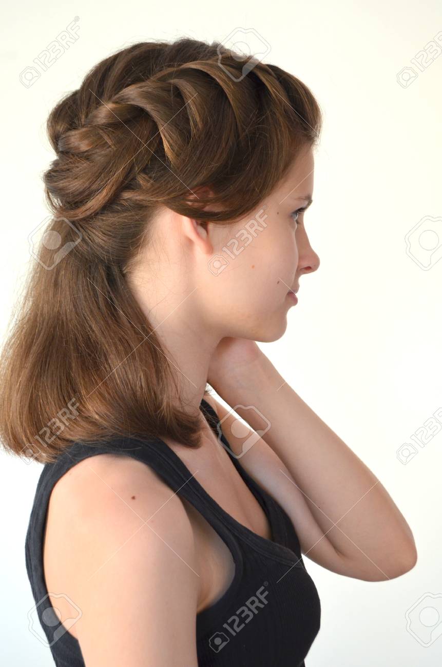 Spikelets on medium hair - hairstyles that will go to everyone 85 Spikelets on medium hair - hairstyles that will go to everyone 51