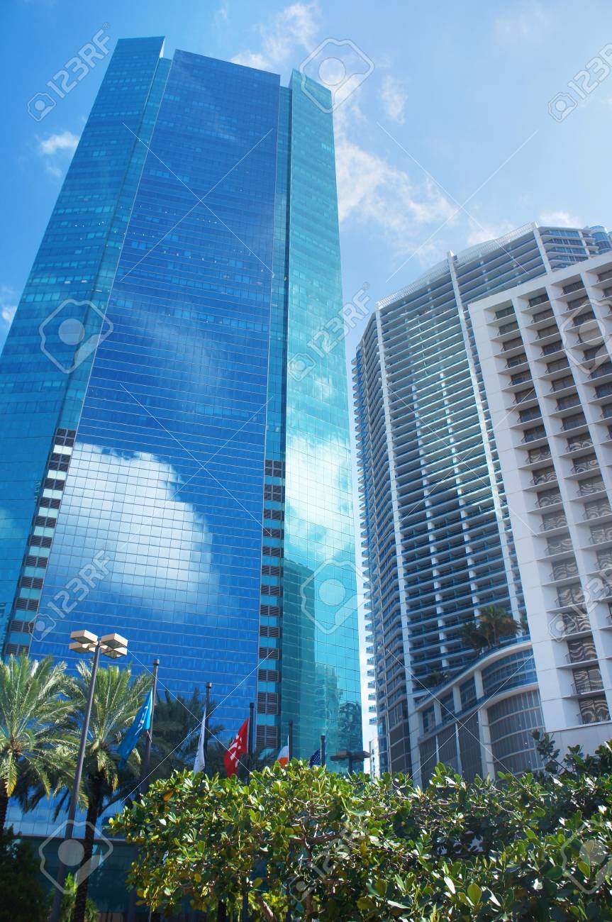 마이애미 (웰스 파고 센터), 미국의 고층 빌딩. 로열티 무료 사진, 그림, 이미지 그리고 스톡포토그래피. Image 54491675