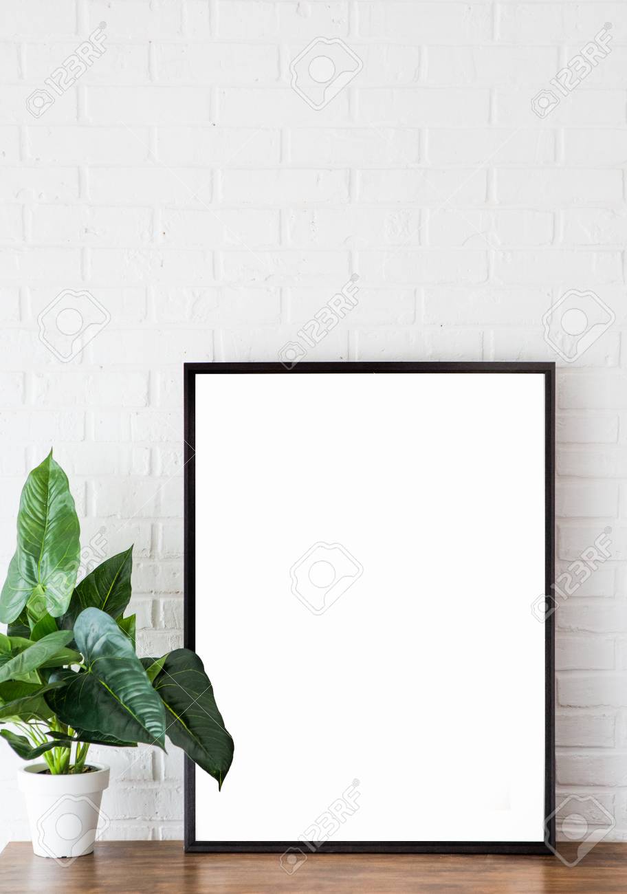 Leinwand Rahmen Weissen Hintergrund Blume Tisch Lizenzfreie Fotos Bilder Und Stock Fotografie Image