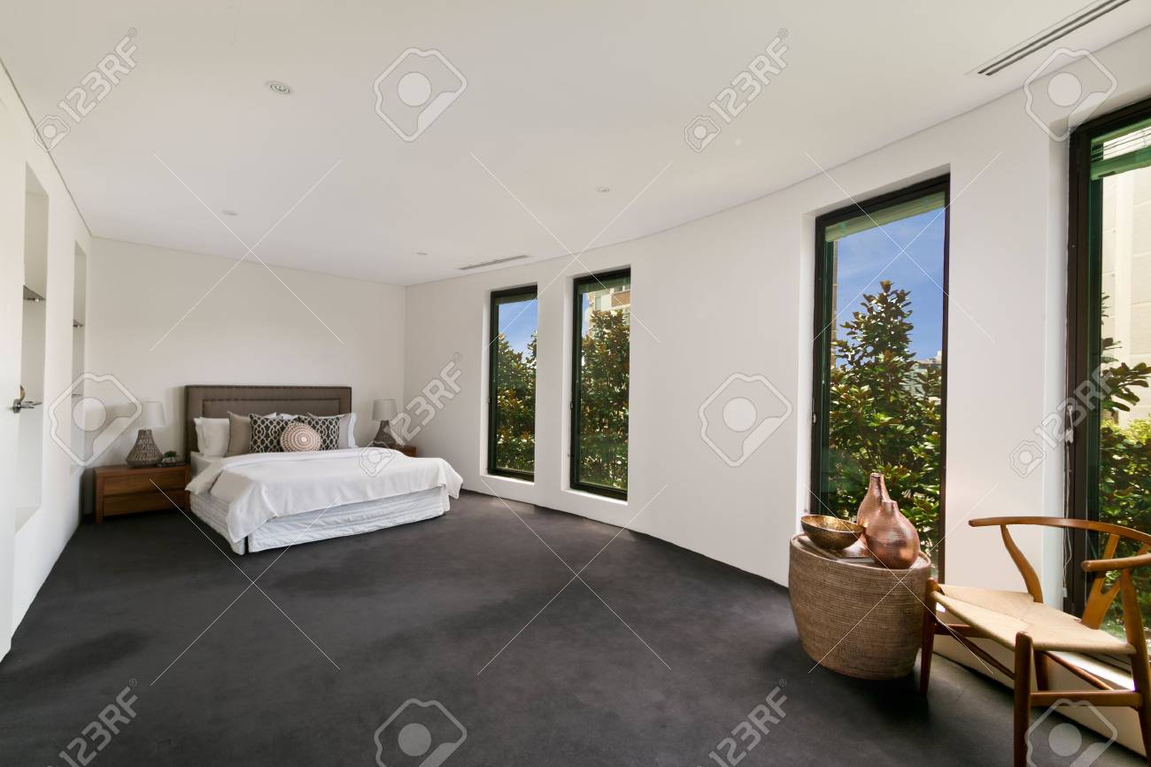modernes schlafzimmer design, interior design: großes modernes schlafzimmer lizenzfreie fotos, Design ideen