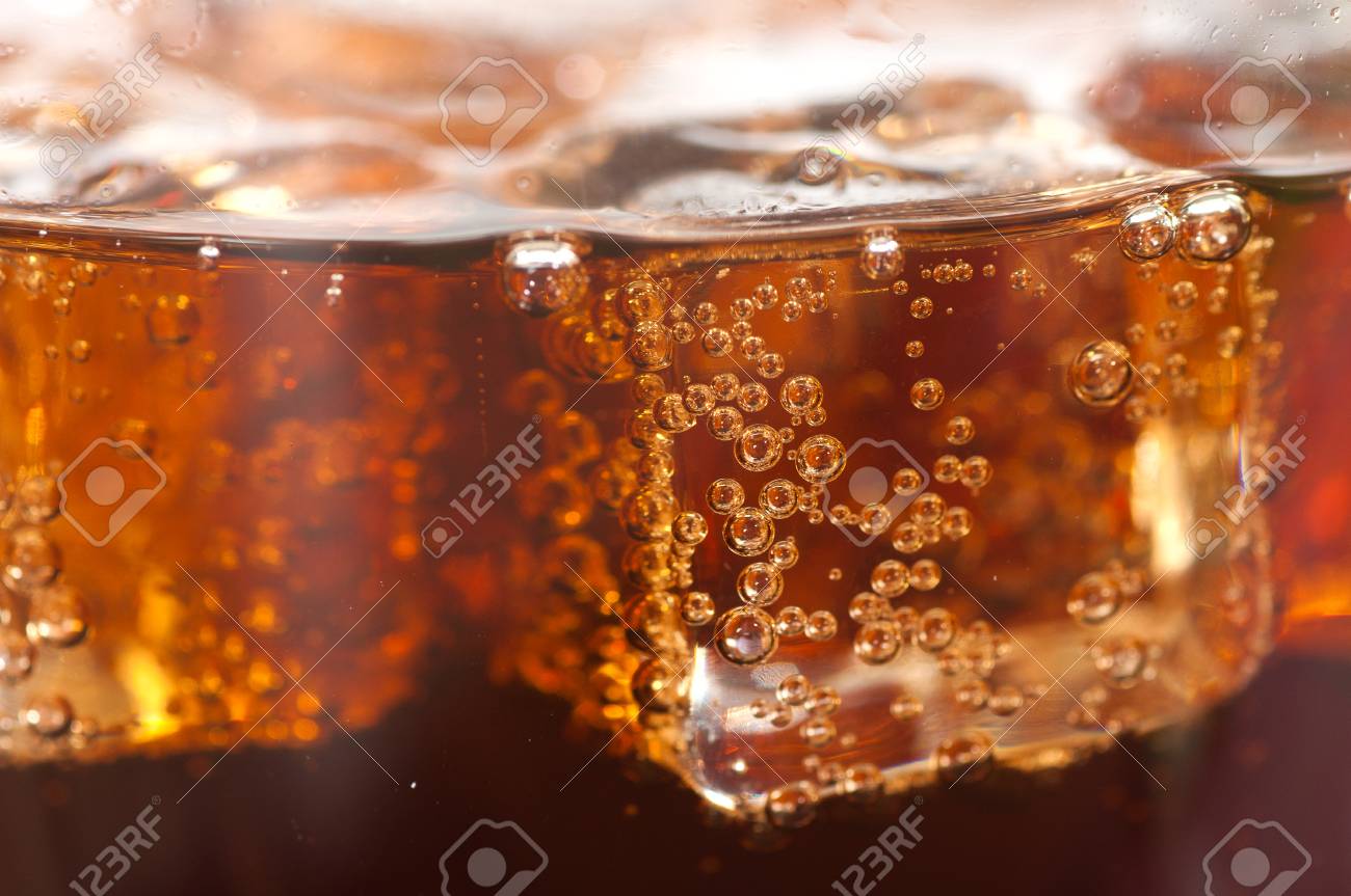 氷でコーラをクローズ アップ の写真素材 画像素材 Image 氷でコーラをクローズ アップ の写真素材 画像素材 Image
