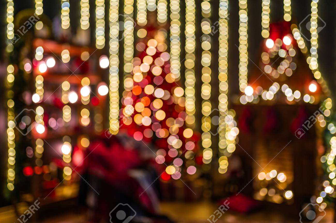 Abstract background of blurred golden holiday lights bokeh circles for  Christmas background Stock Photo - Alamy, image size:1300x866