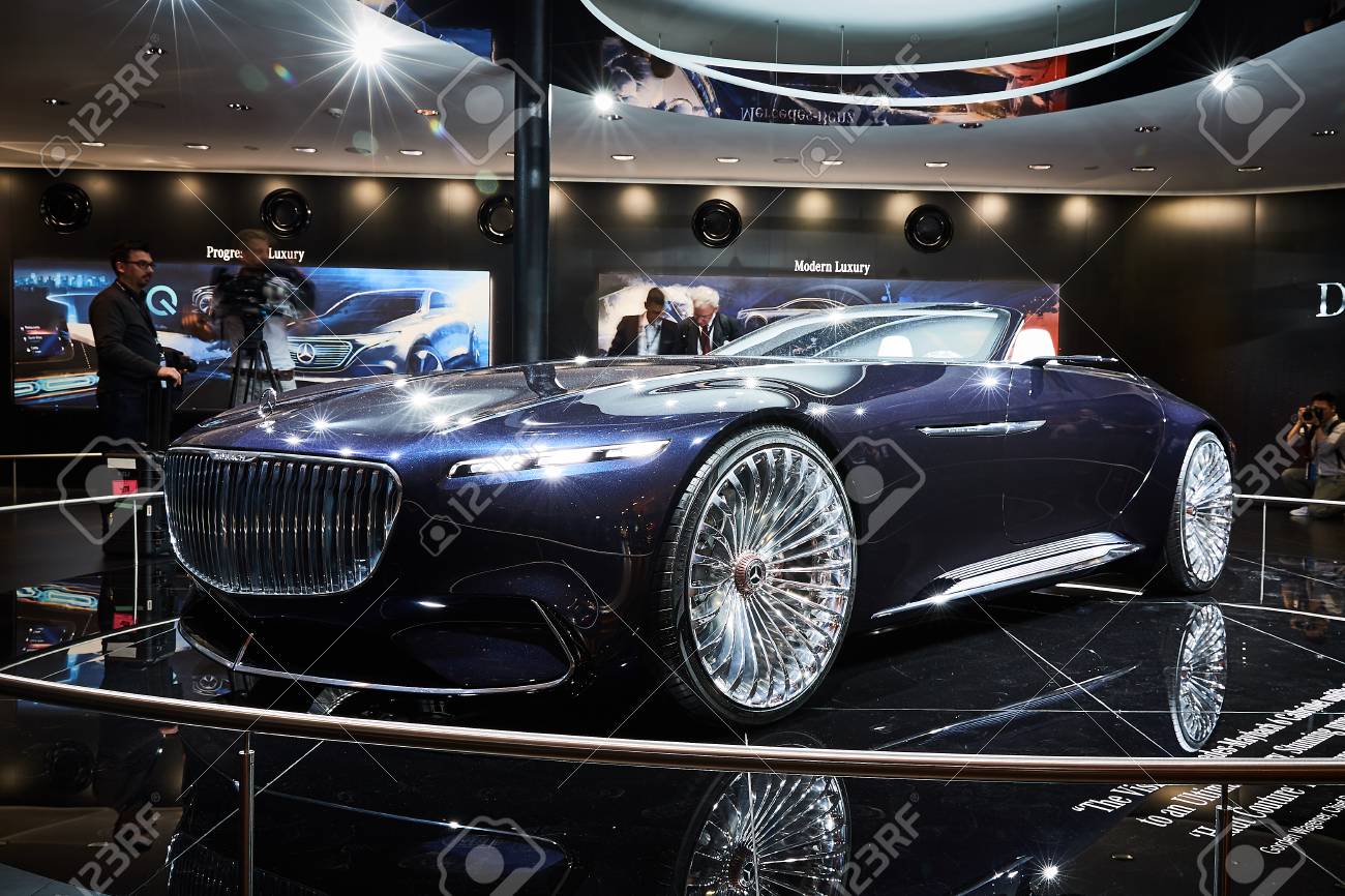 ドイツ フランクフルト 17年9月12日 17メルセデス マイバッハ6カブリオレは 第67回フランクフルト国際モーターショー Iaa でメッセフランクフルトで発表されました の写真素材 画像素材 Image