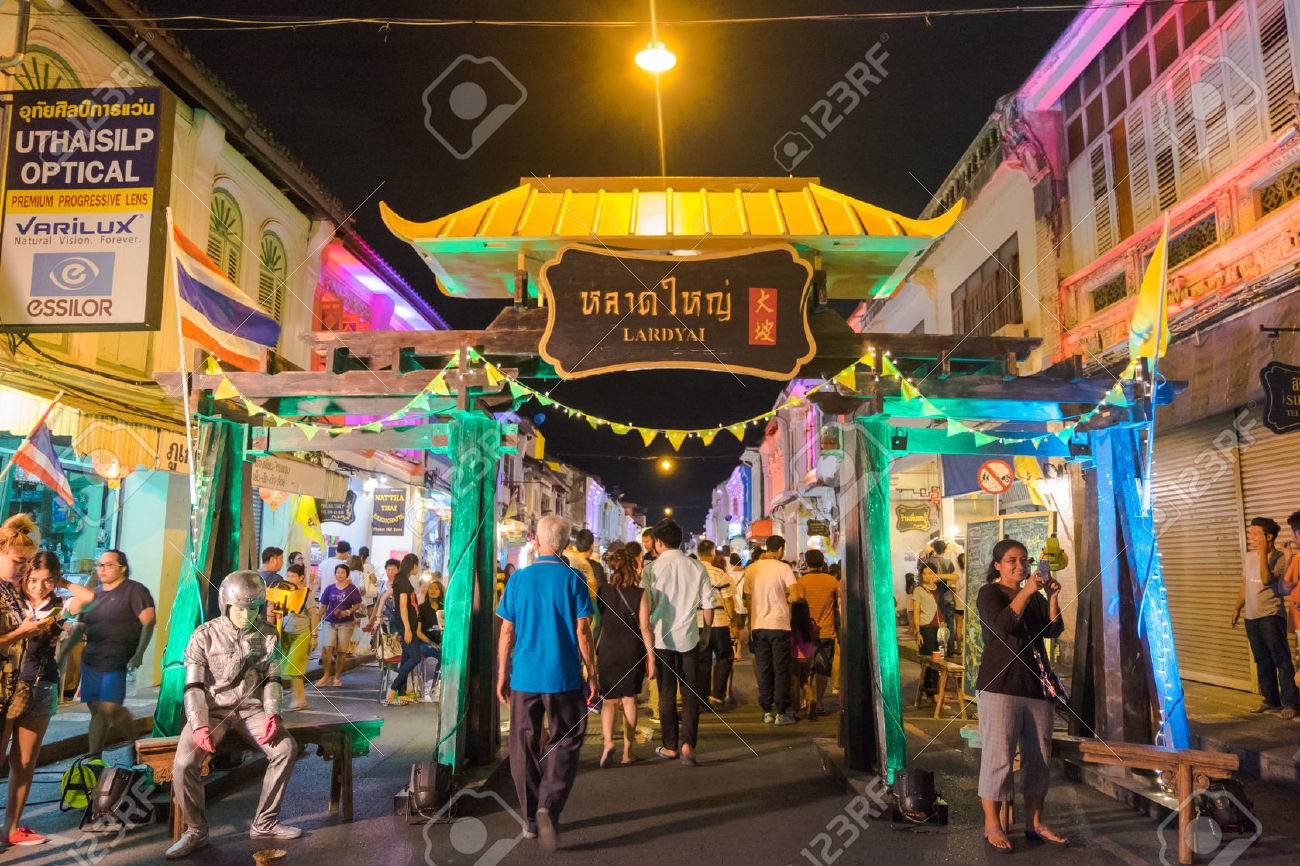 пхукет таун рынок. итал сити фуд на ютубе. пхукет таун рынок. Old town пхукет воскресный рынок. ночной рынок пхукет таун.